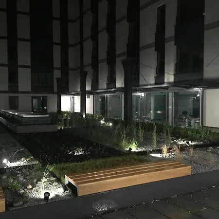 In The Gantry Hall - W19 Daire Krakow